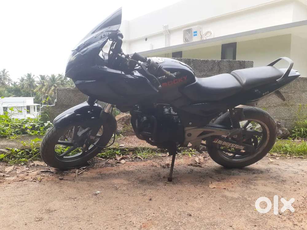 Pulsur 180 -good condition