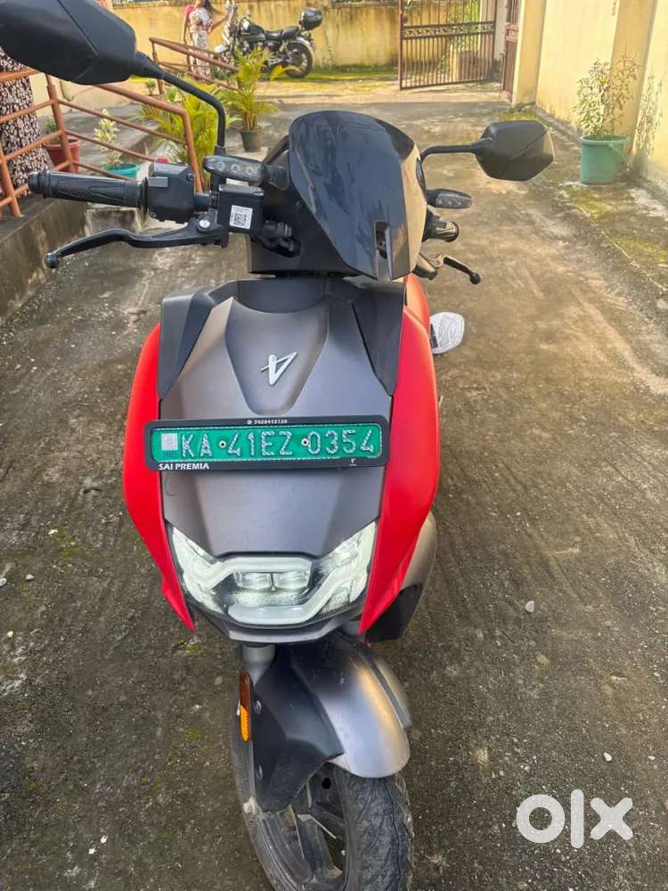high-performance electric scooter with a claimed 165km