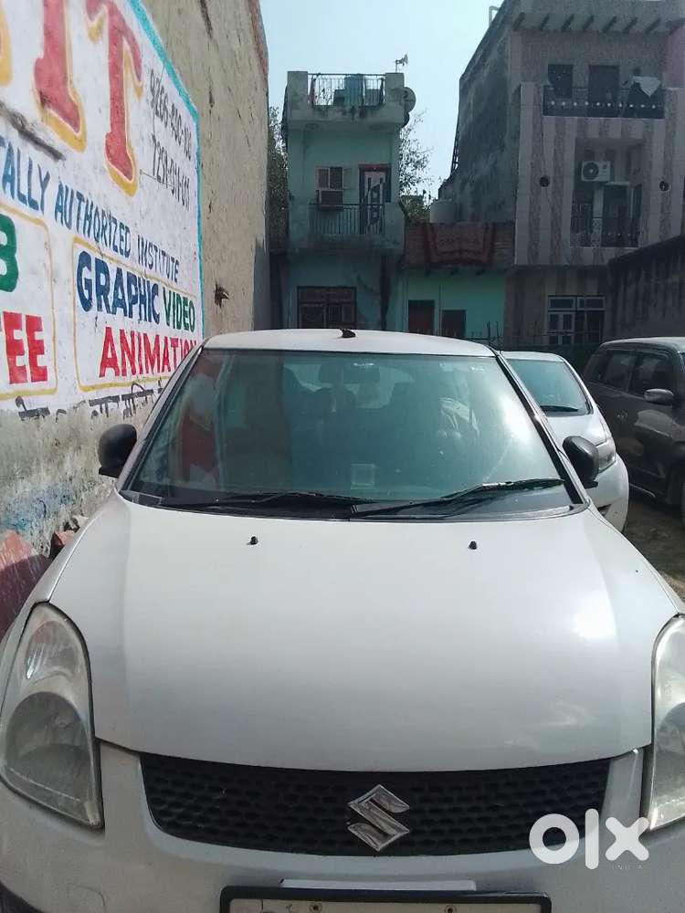 Very good running condition tyre 70Percent.no problem at all.