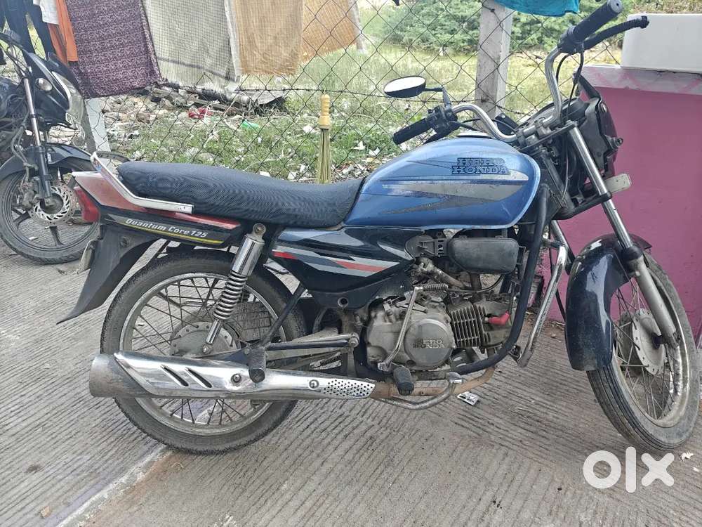 Achhi bike he on road he me chala rha hu