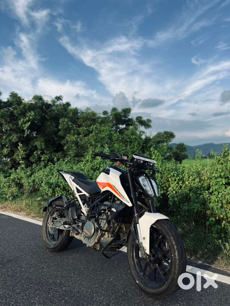 Duke 390 bs4 1 st owner