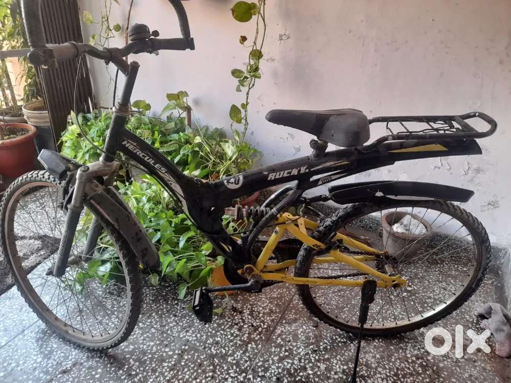 Hercules Rocky 2.0 (black and yellow)