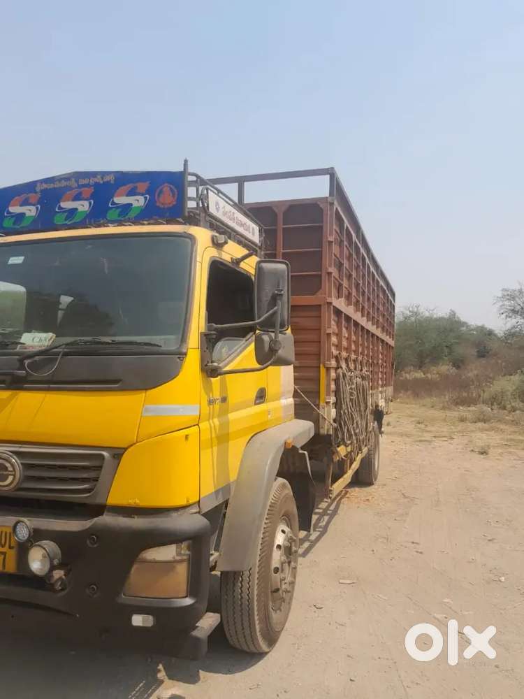 1617, 24 feet, 12.5 ton passing for sale