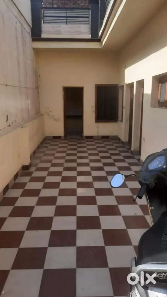 One room kitchen washroom separate gate, separate meter 300 unit free