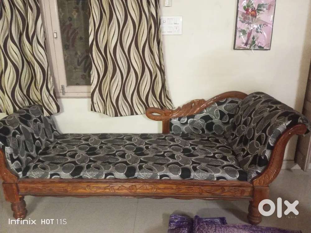 Sofa cum slipping set