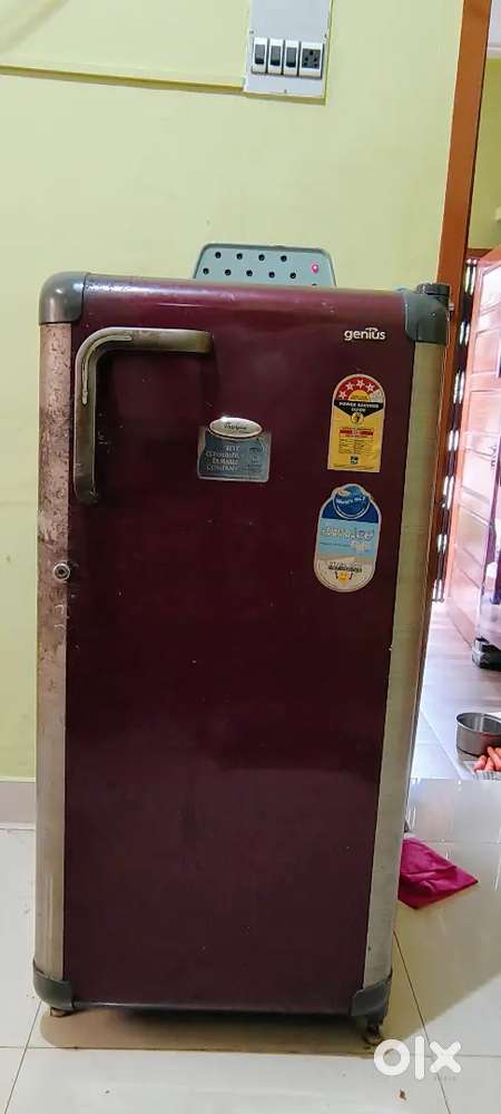 Whirlpool Genius 180 litre refrigerator