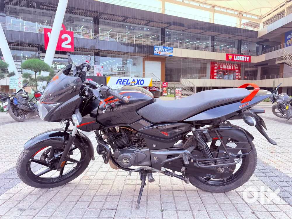 Bajaj Pulsar 125cc model 2019 good condition finance bhi ho jayegi