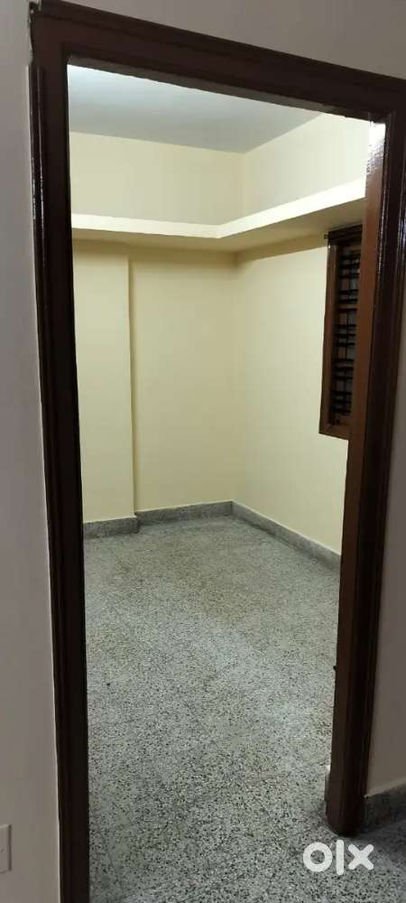 2 bhk for rent suitable for small family