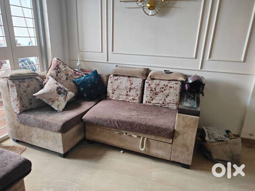 3 yrs sofa