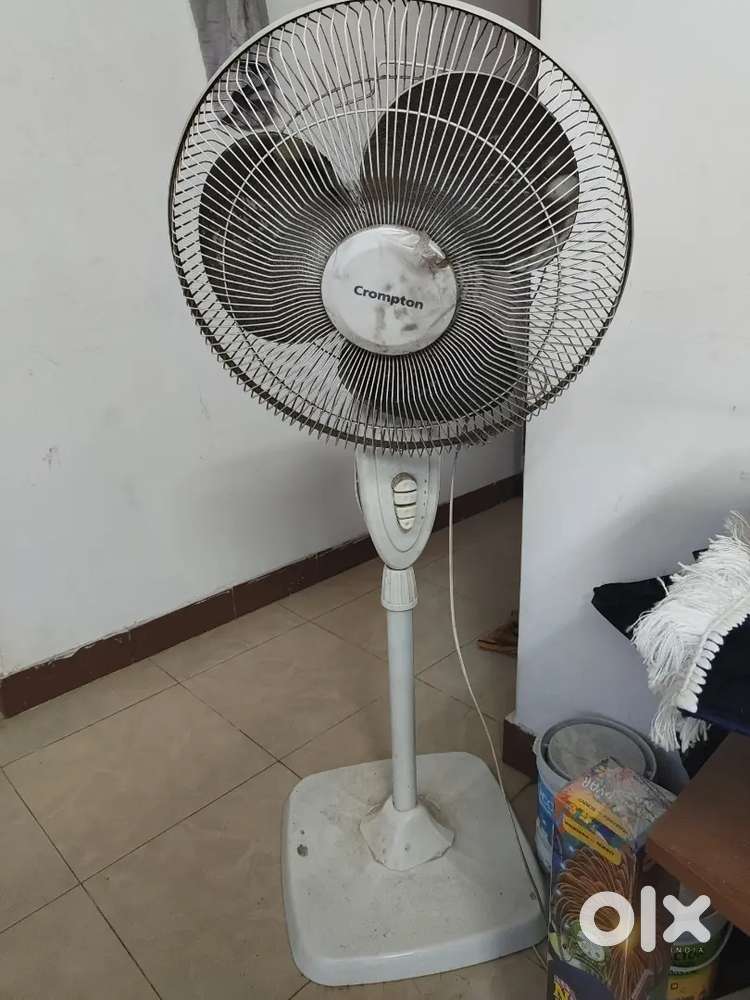Table Fan crompton