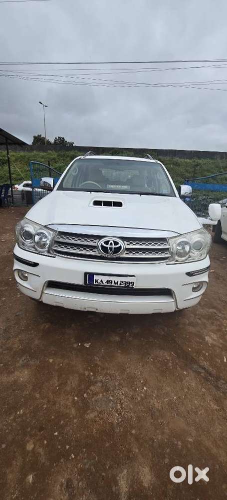 Toyota Fortuner 2011-2016 4x4 AT, 2012, Diesel