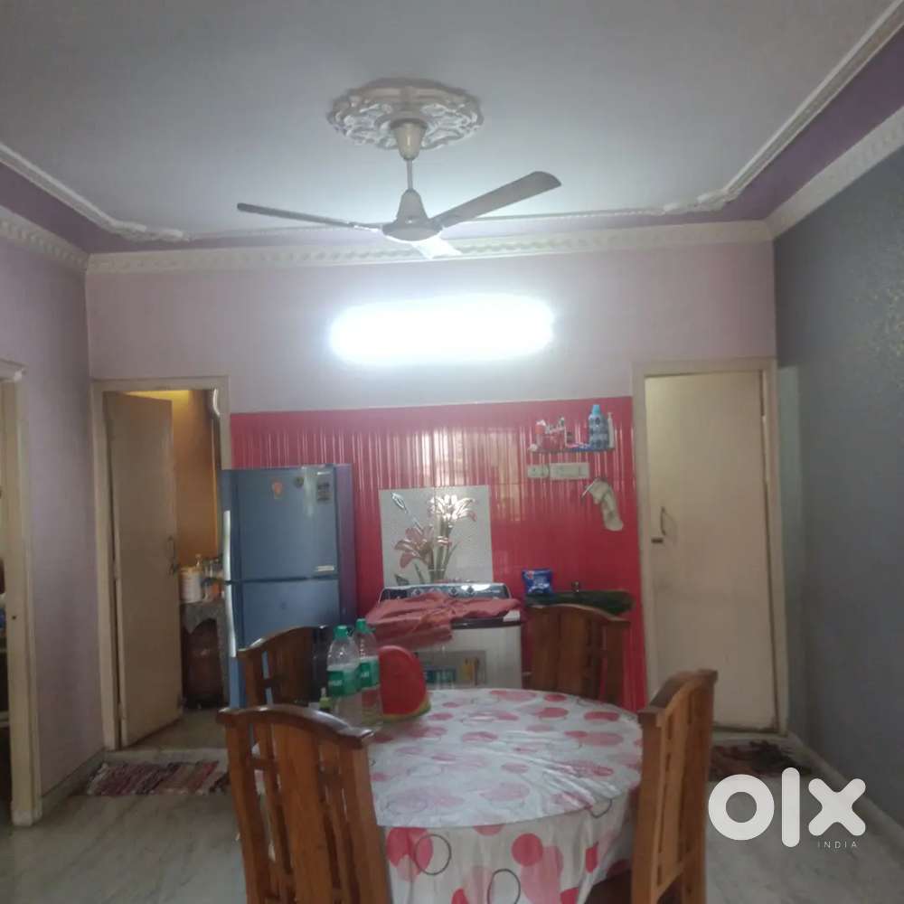 VIP road Laketown 3 bedroom 2 bathroom semi furnish flat for sale