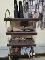 Shoe stand