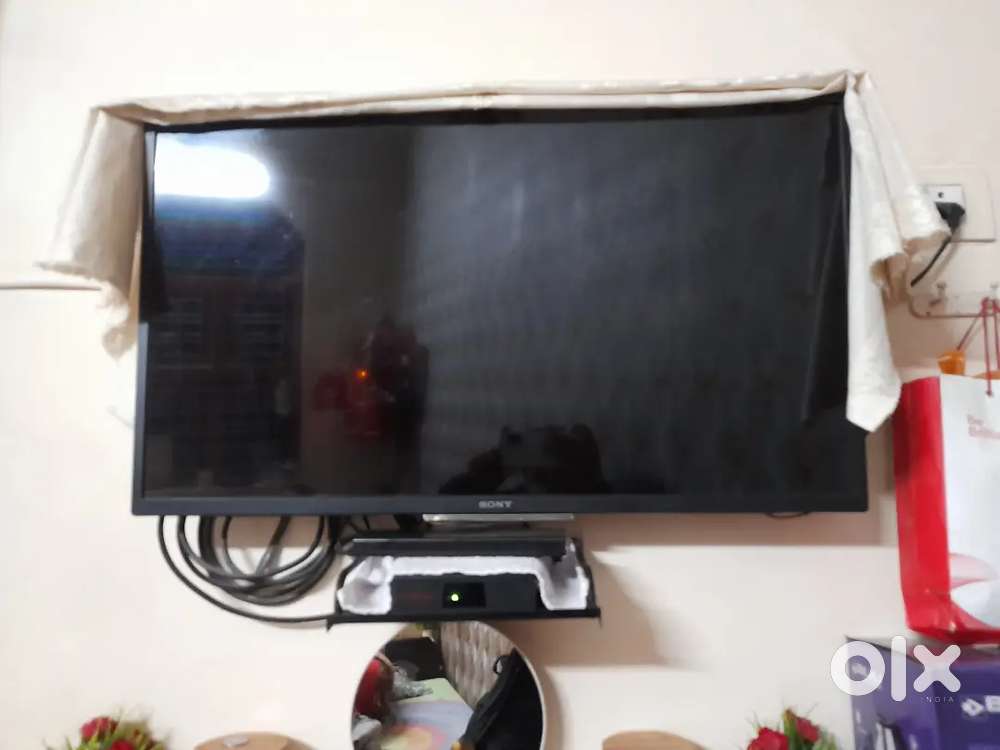 Sony smart TV with 32 inches