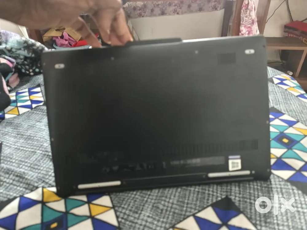 Intel Core i5 10th Gen
Experience ligh8 GB 256 GB
Smooth gaming