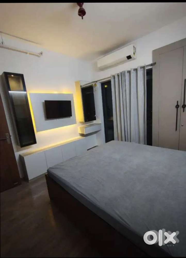 3bhk luxury flat offers available, 1600sqft size ready to move