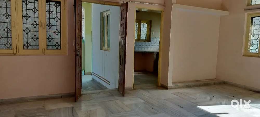 2bhk ground floor house available for rent near katanga tiraha gorakhp