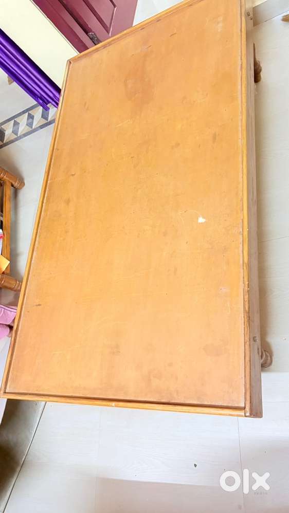 Single wooden cot or deewan