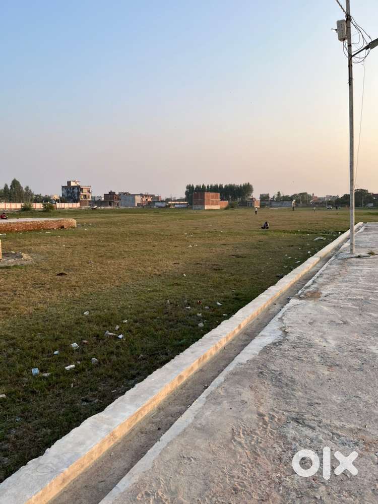 Plot for sale in prime location