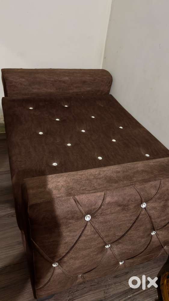 Sofa cum Teapoy(Brand New Condition)