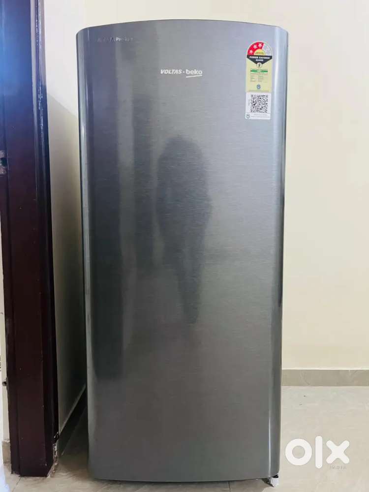 Refrigerator Voltos Beko 183 L (Complete New)