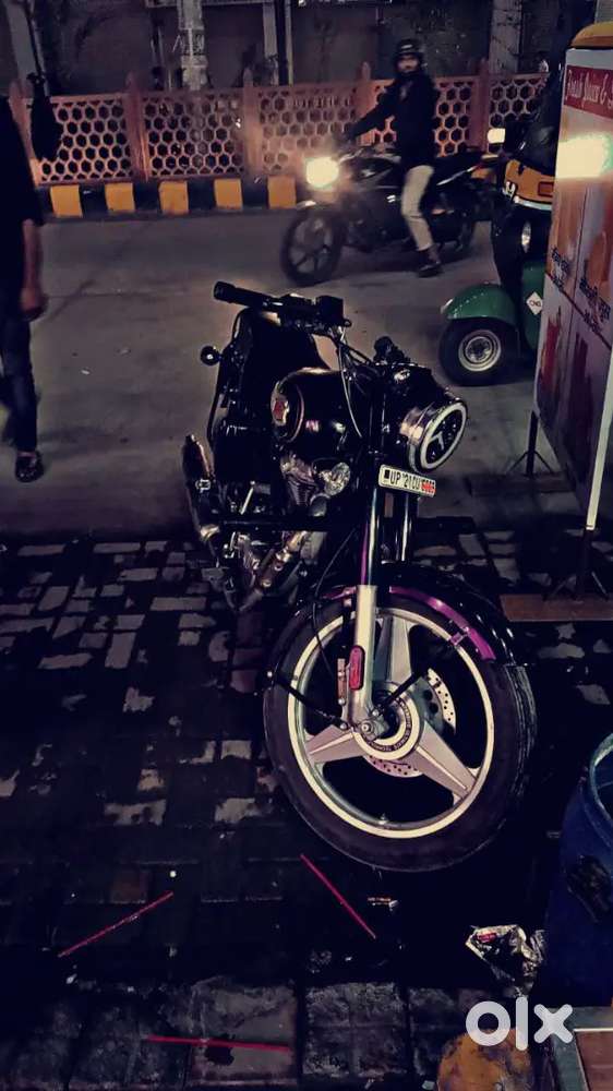 Standard bullet 350 for sale in scratch less condition