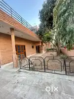 12 Room independent house rent in Bhagat ki kothi near men Road