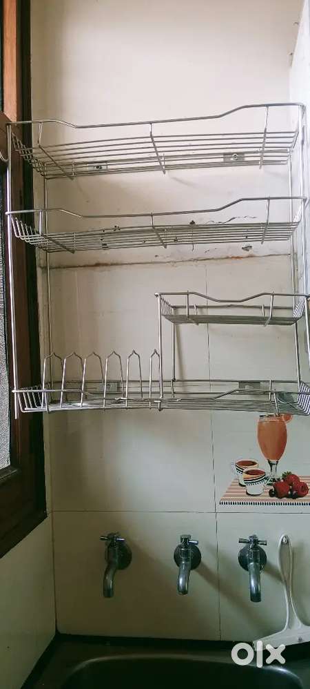 New condition big bartan rack for sale at very low