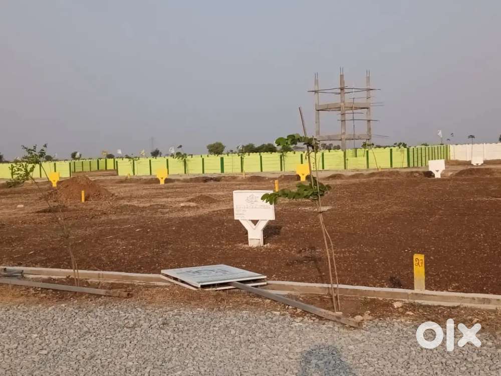 Piduguralla   Medical  college pakkana plots