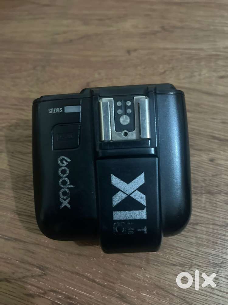 Canon R body, new good condition
