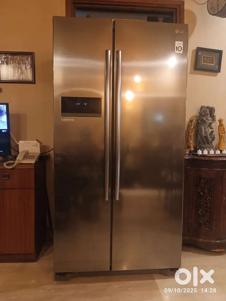 Fridge in excellent working condition for sale