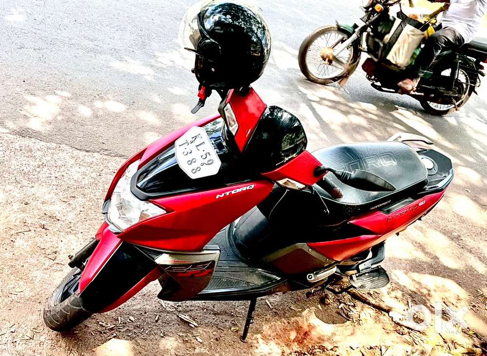 Neet and clean vehicle