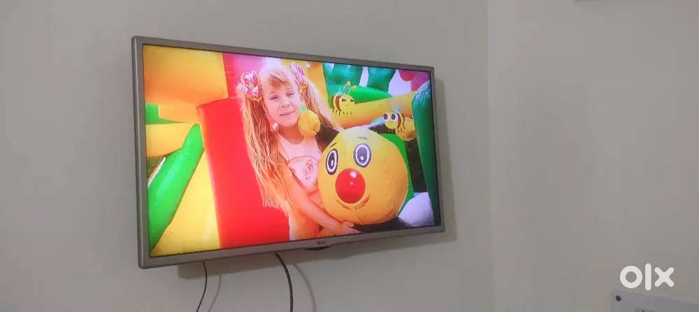 32 inch Mobile connect led or LG Normal led urgent Sale money need4000