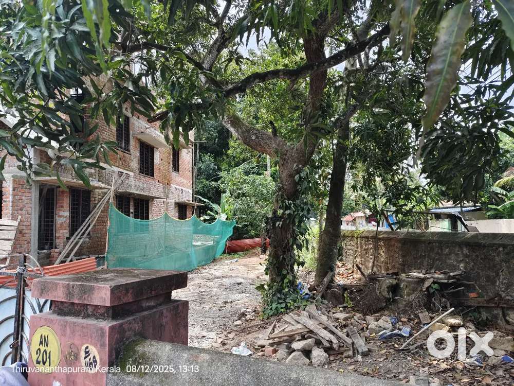 Pattam- Near Thekkumood Bridge 3.9 Cent Rs. 20 lakh per Cent