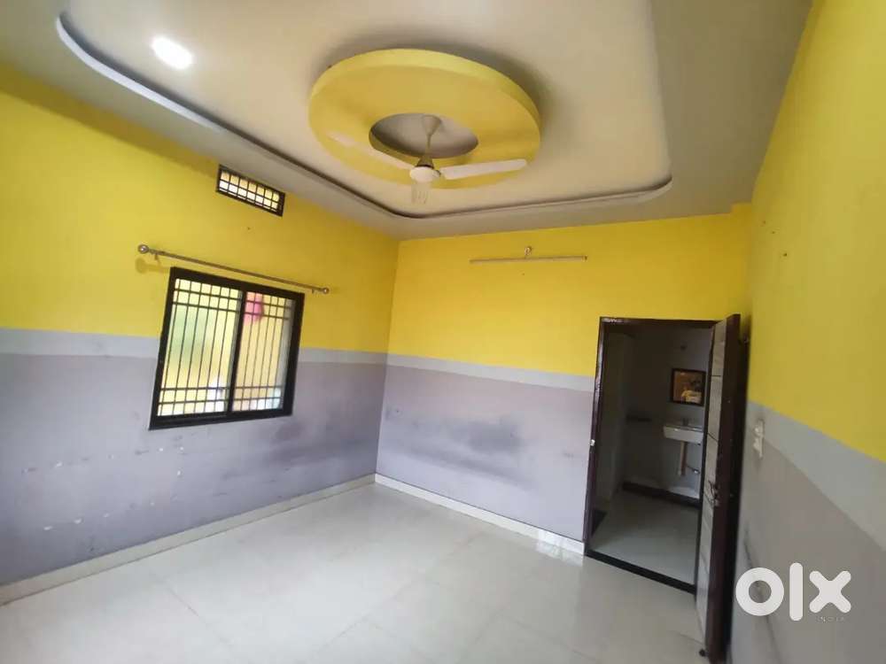 1 BHK available immediately for small family