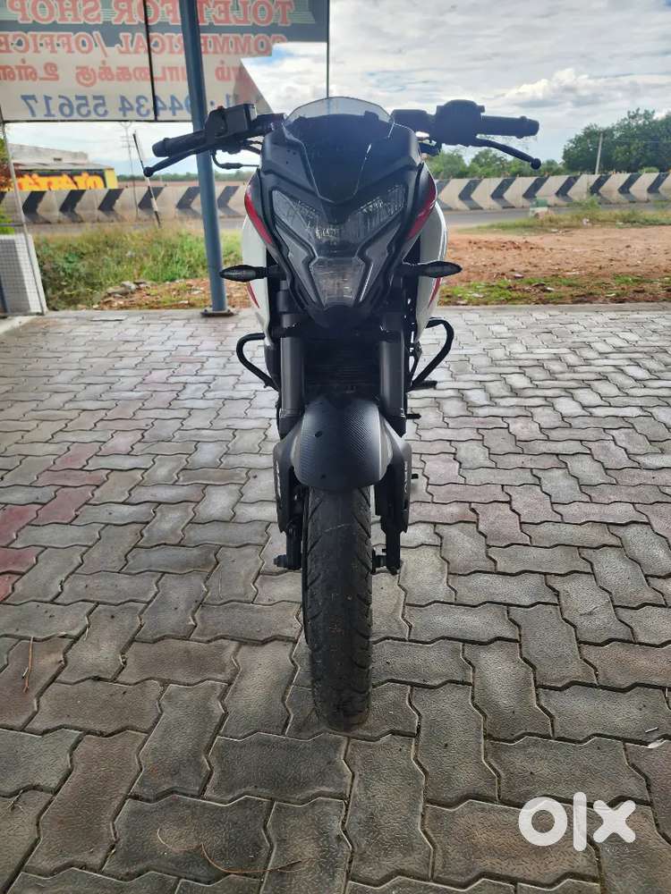 Bajaj NS 200