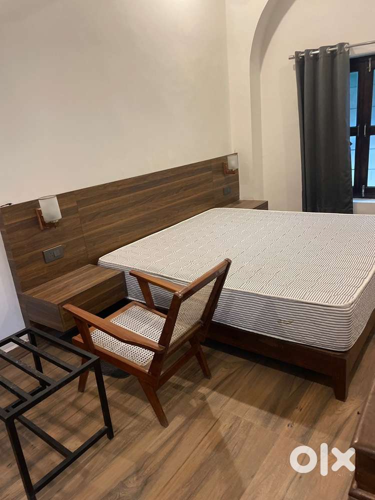 Need a receptionist for front office