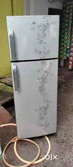 Fridge and washing machine sale karna hai