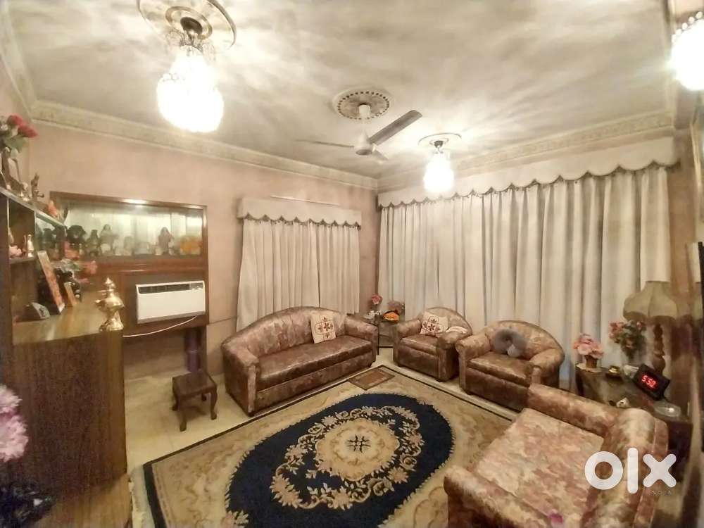 4BHK FLAT FOR SALE IN BALLYGUNGE PHADI