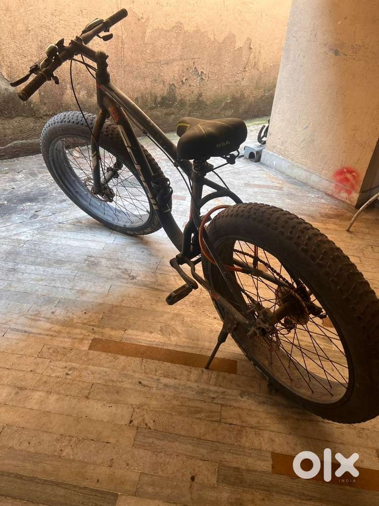 Heavy-Duty Fat Bike for Sale – Great Grip & Performance!”