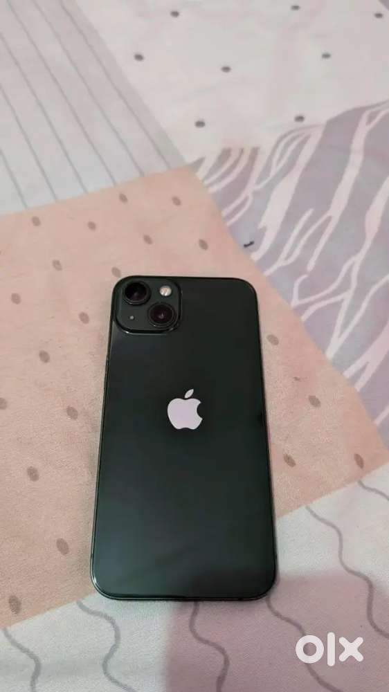 iPhone 13 green