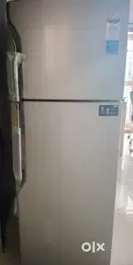 Well maintained 270 L double door refrigerator