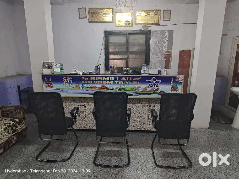 Furniture table computer  3 PC BIG FOR SALE