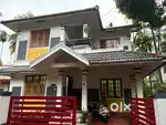 Thadambattuthazham 4.80 Cent 3 Bed House