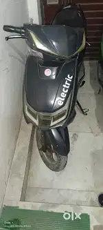 Lithium battery, original charger, 50km.Run per charging, all original