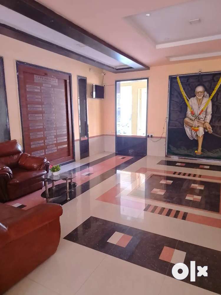 Spacious 2bhk For Sale In Sec-20 Main Market