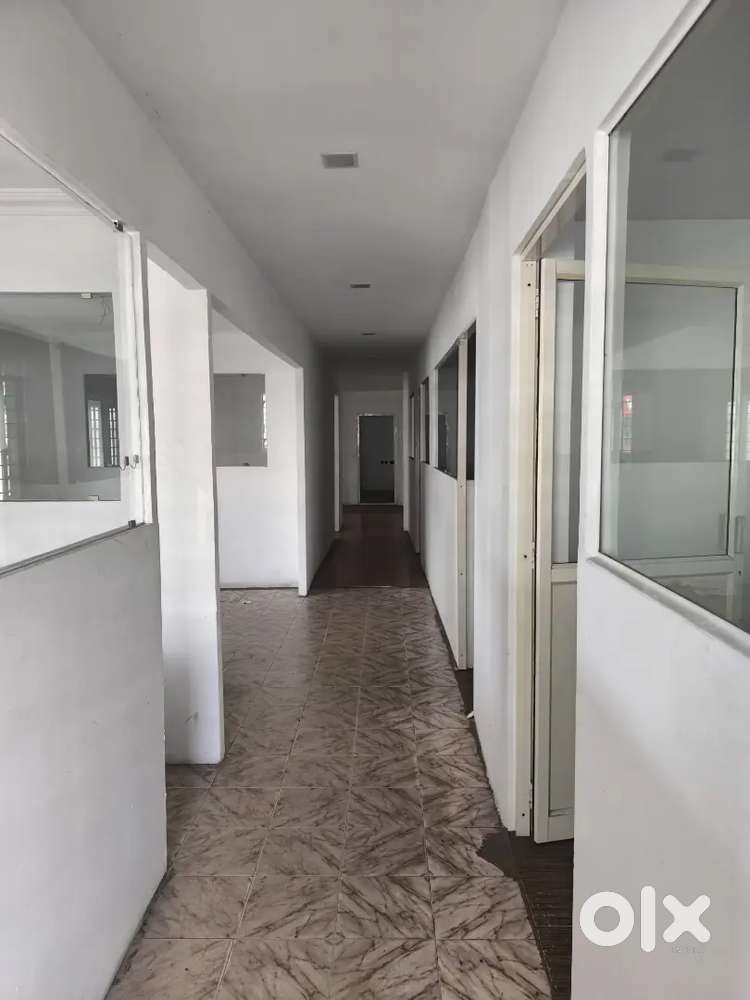 2000sqf semi furnished  1st floor office or institute space kalathipad