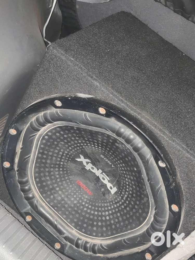 Sony xpload subwoofer with Sony amplifier