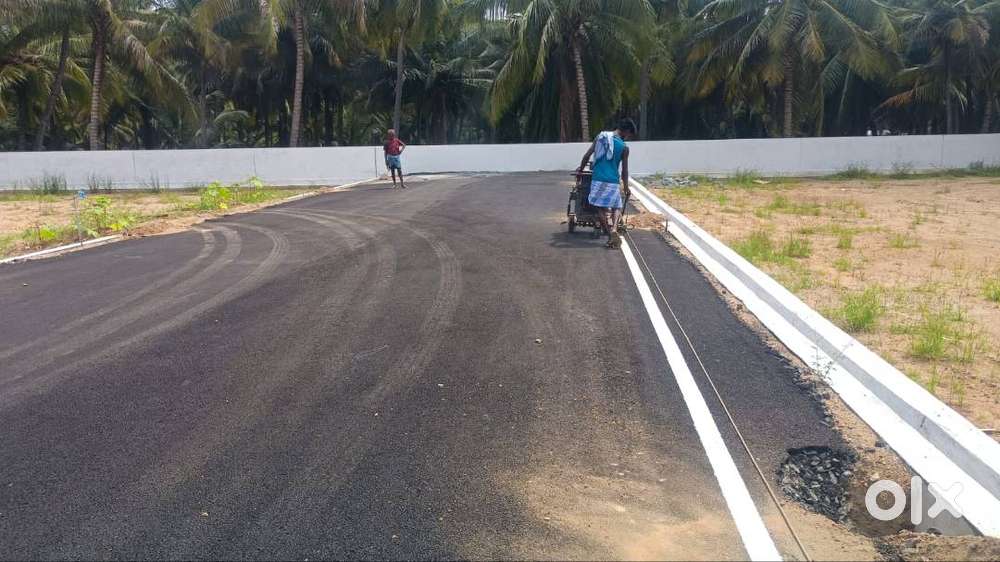 100 MTRS from bus stop