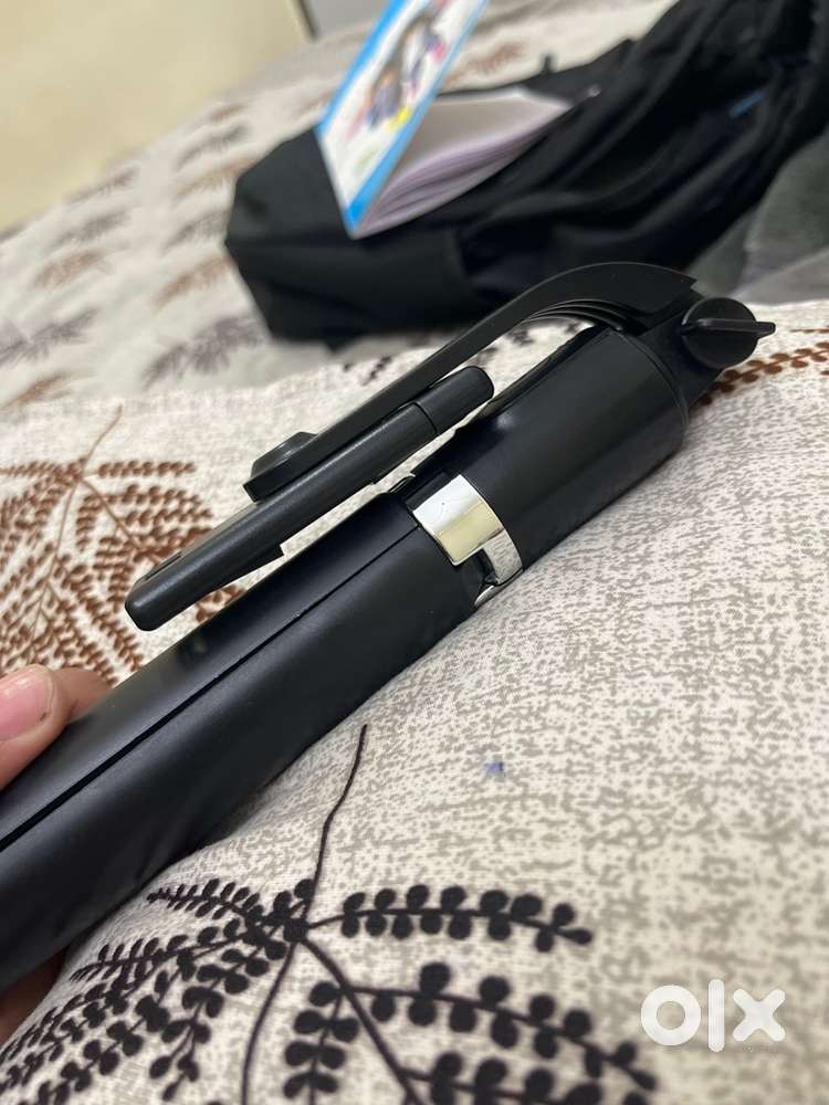 Tripod 6 KG weight lift